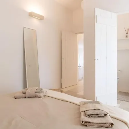 Villa La Selva By Raro *