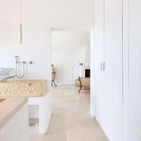 La Selva By Raro Ostuni