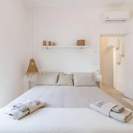 La Selva By Raro Ostuni