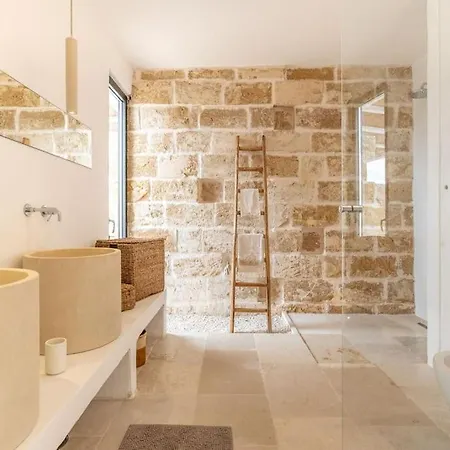 La Selva By Raro Ostuni